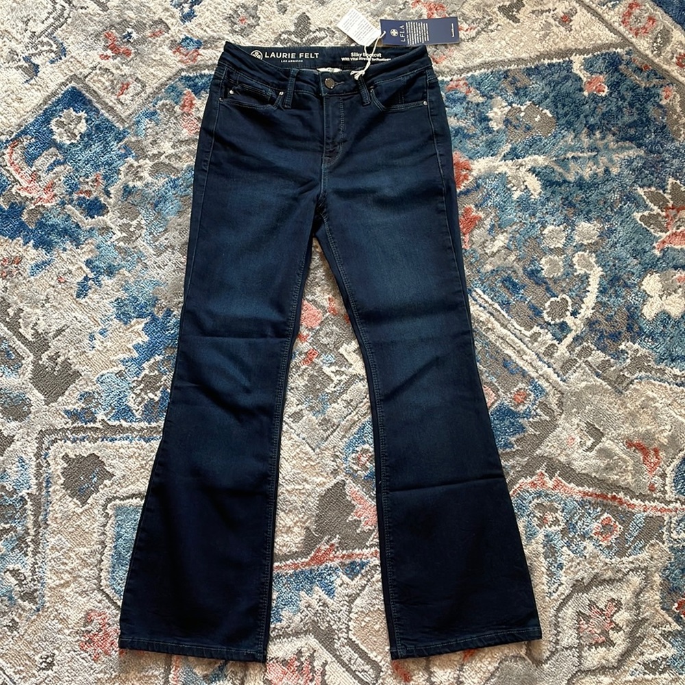Boot cut jeans